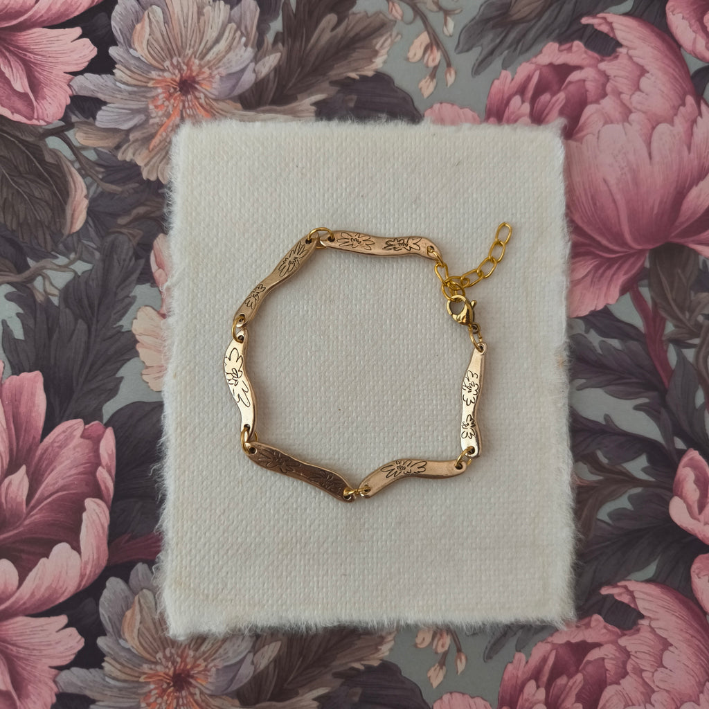 Signature ring