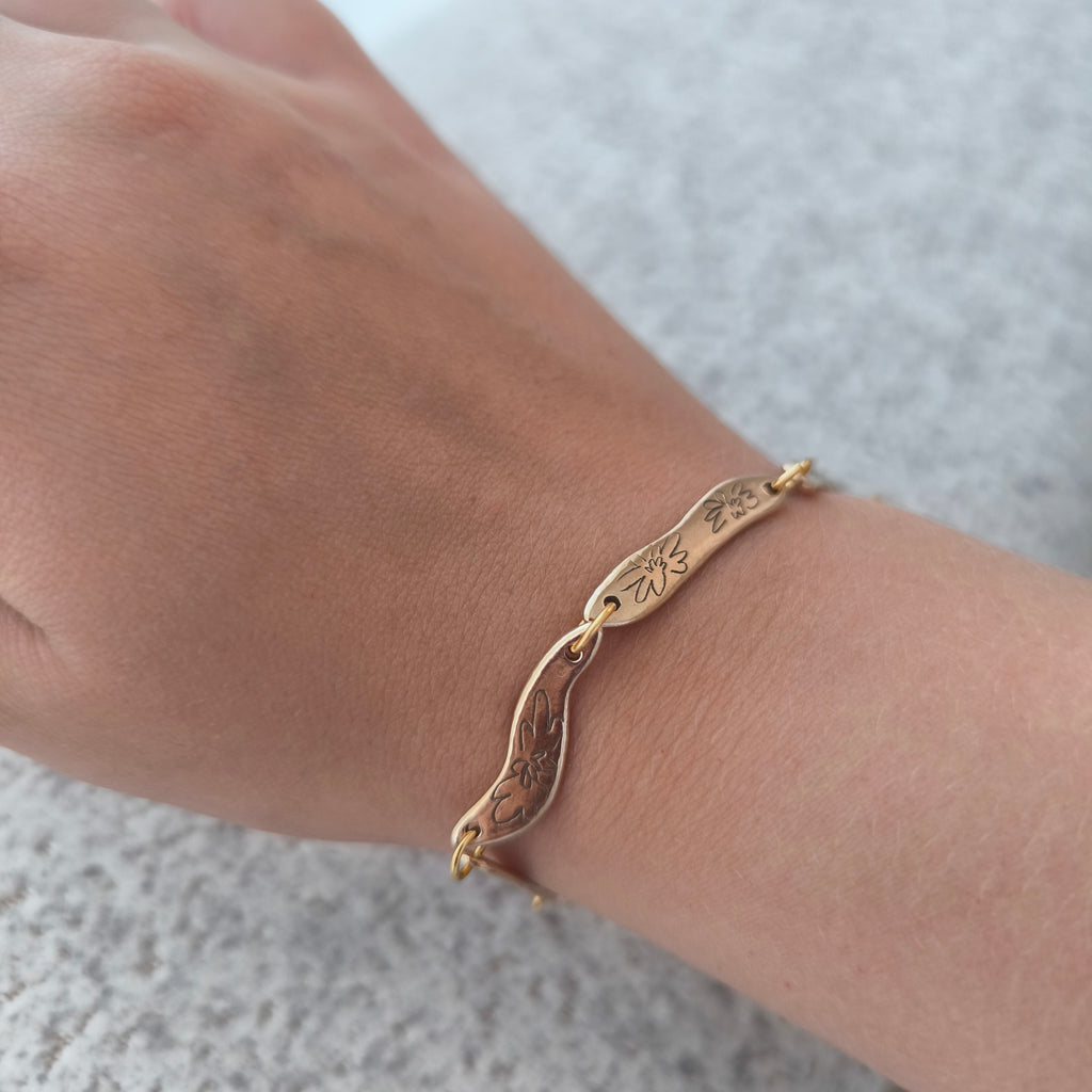 Signature ring