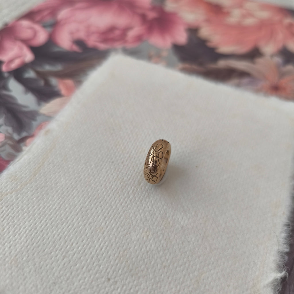 Signature ring
