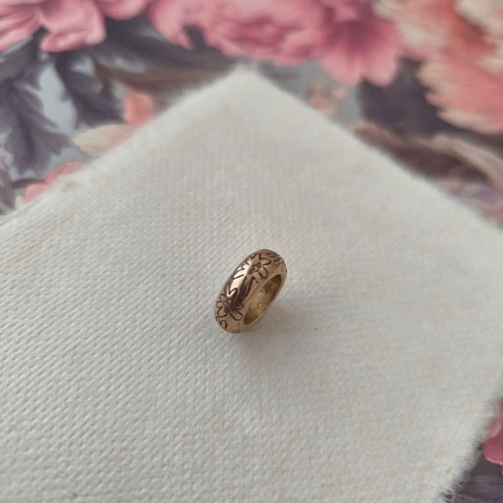 Signature ring