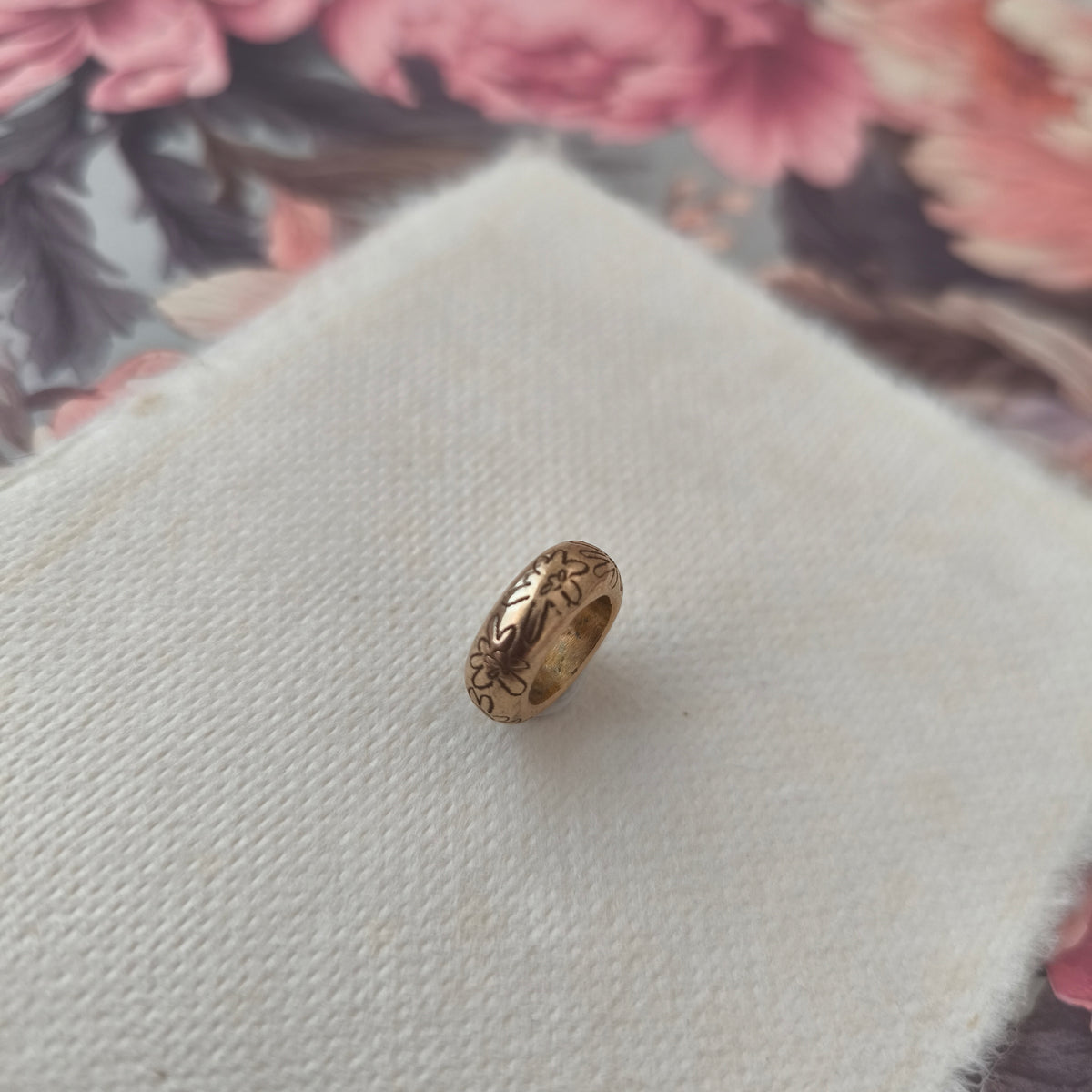 Signature ring