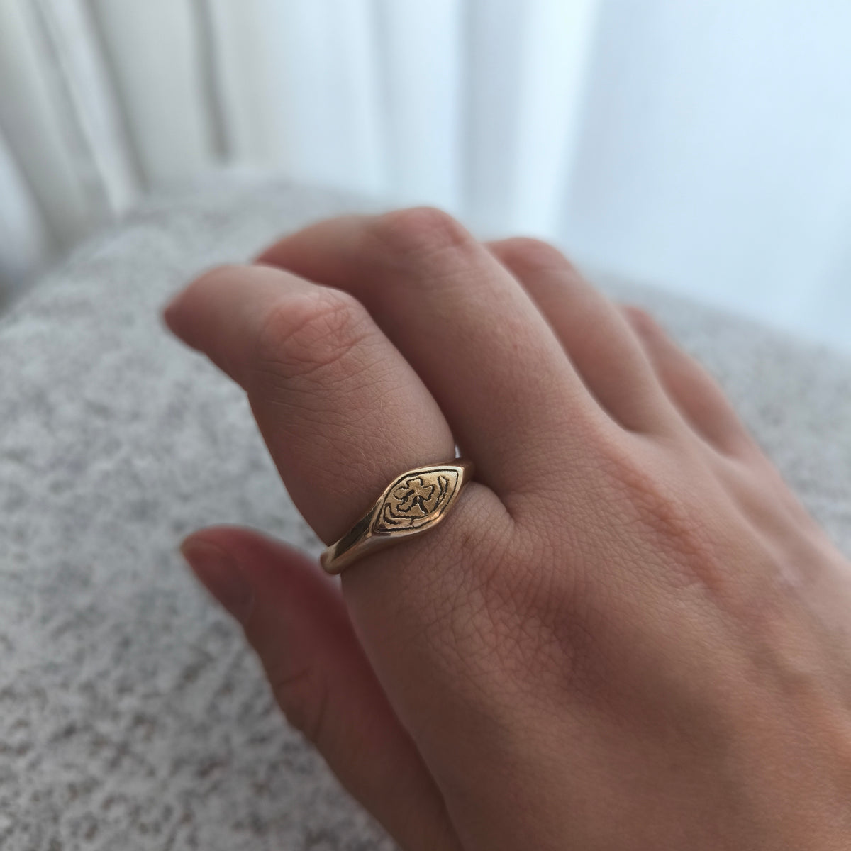 *one of a kind* Sombra Ring