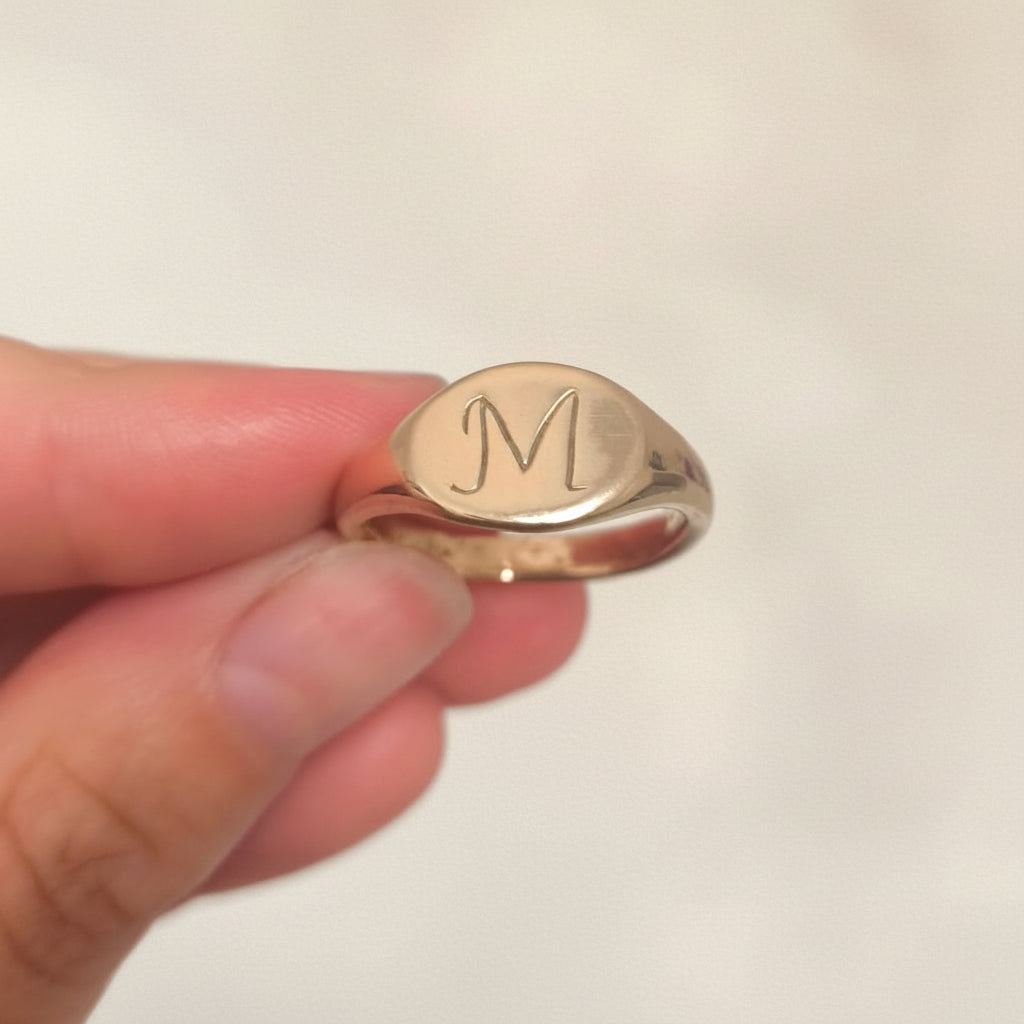 Signature ring